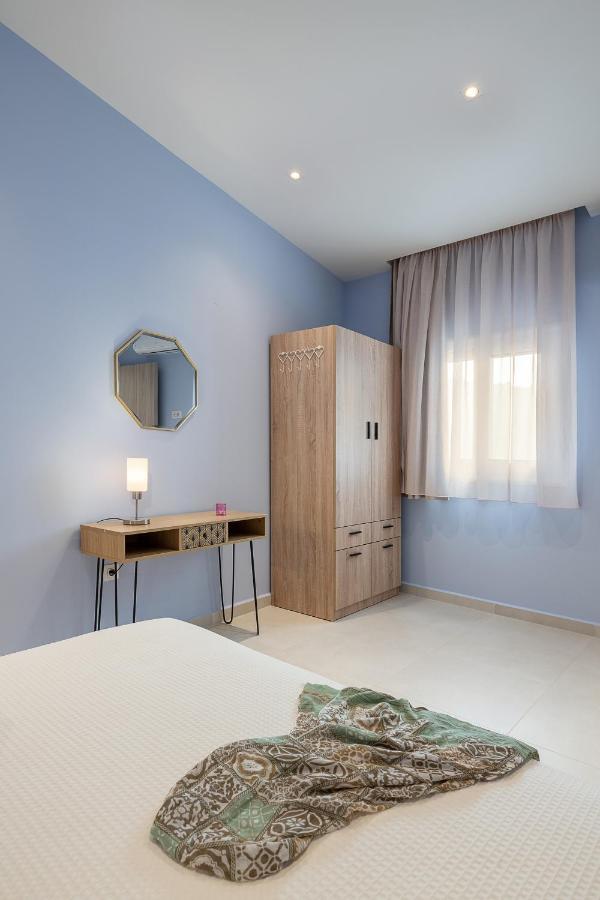 M City Apartments 100M From The Beach Hanya Dış mekan fotoğraf